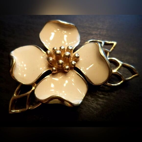 RARES VTG ESTATE SIGNED TRIFARI ENAMELED FLOWER 2" BROOCH EXCELLENT CONDITION - Picture 1 of 12